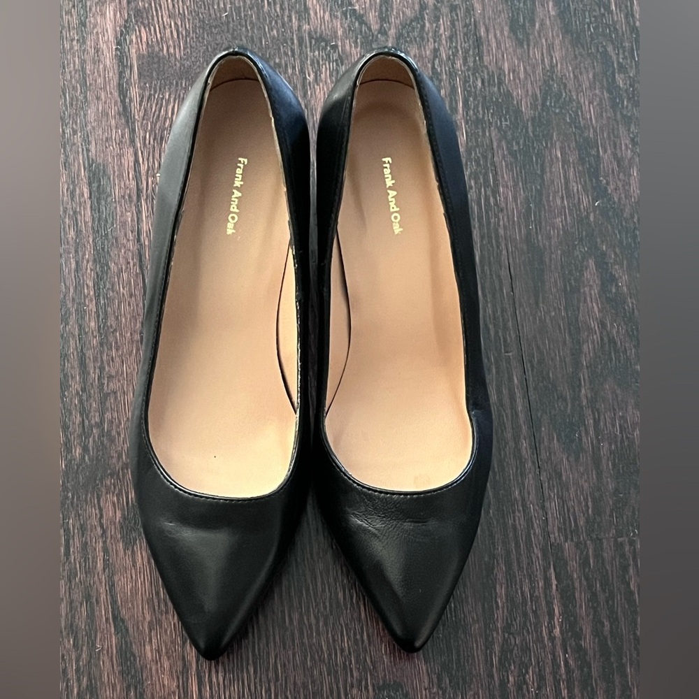 Frank And Oak NWOT Black Leather Pumps with pointy toe Block heels Women’s US 7